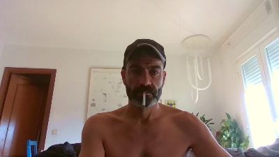 hotreds webcam model stream image