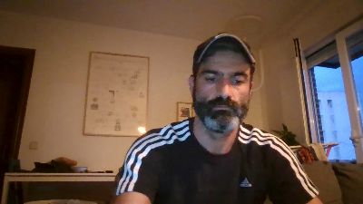 hotreds webcam model stream image
