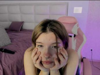 CuddlyKitten webcam model stream image