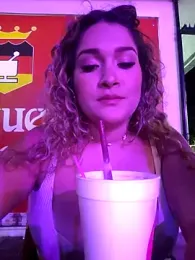 Sara_smiiith211 webcam model stream image