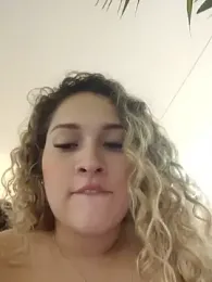 Sara_smiiith211 webcam model stream image