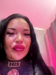 _MelinaCurves_ webcam model stream image