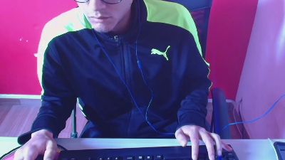 Larry_Art_A webcam model stream image