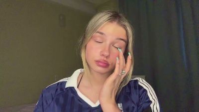 LindseyWatah webcam model stream image