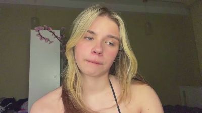 LindseyWatah webcam model stream image