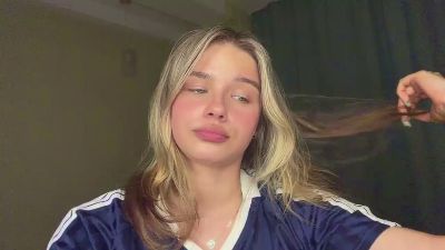 LindseyWatah webcam model stream image