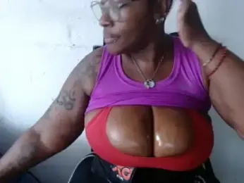 loretybig webcam model stream image