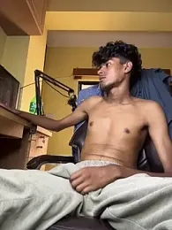 thecatfishh webcam stripchat model stream image