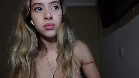 tinysophie webcam model stream image