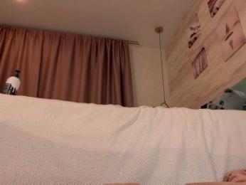 Yana_a webcam model stream image