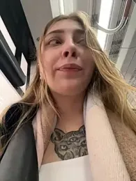 Sunny___Bunny webcam model stream image