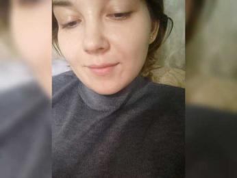 FoxyLoVe25 webcam model stream image