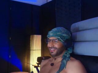 Ralf E webcam model stream image