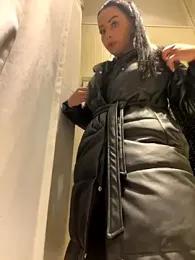 CrazzyChicks webcam model stream image