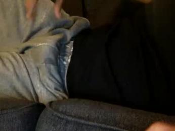 adipoli710 webcam model stream image