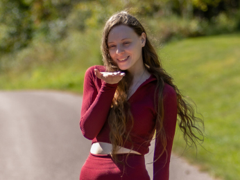 AnnaRosella webcam model stream image