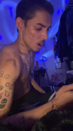 RedRossse webcam model stream image