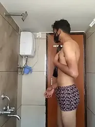 Roy3_2 webcam model stream image