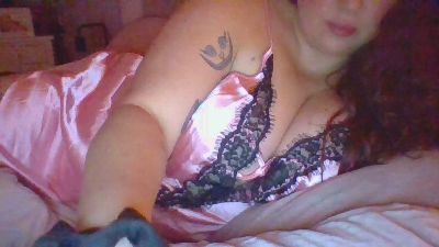 Solouzz webcam model stream image