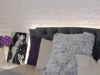 Agnesaa webcam model stream image