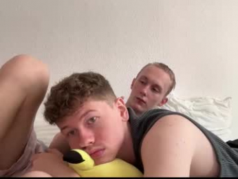 oliver_and_thomas webcam model stream image