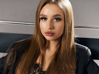 DiamondKiis webcam livejasmin model stream image