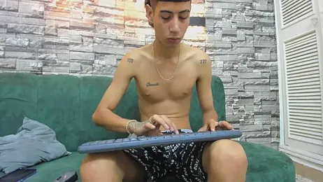 LittleFiree webcam model stream image