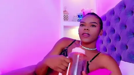 CamiEstrada webcam model stream image