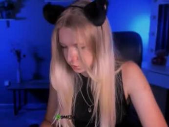 gloria_bubble webcam model stream image