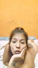 Riirii93 webcam model stream image