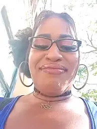 AmazonianMistress webcam model stream image