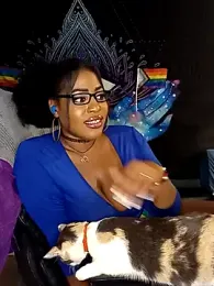 AmazonianMistress webcam model stream image