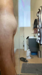 Leatherflo webcam model stream image