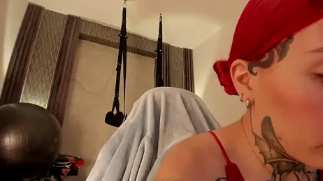 selene_red_ webcam stripchat model stream image