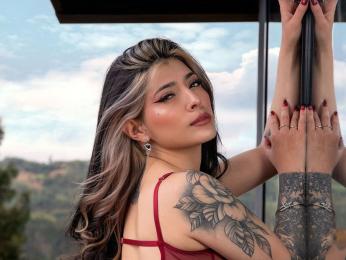 AriaVera webcam model stream image