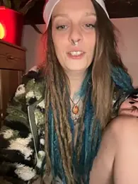 MenaDreadfull webcam model stream image