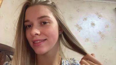 RonniPourvase webcam model stream image