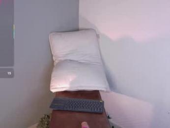 nickifox__ webcam model stream image