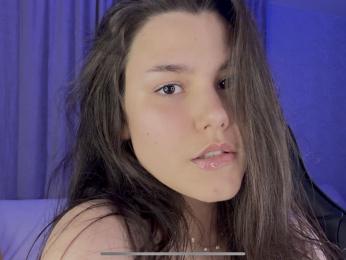 EmilyRichardsone webcam model stream image