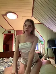 Alice1_secret webcam model stream image