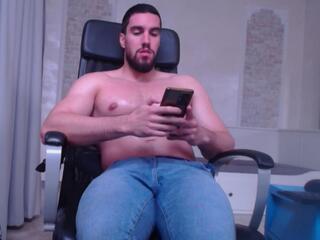 Ivan Hyde webcam flirt4free model stream image