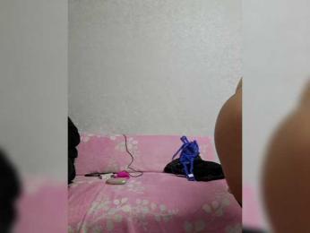 TotheMoonandBack webcam model stream image