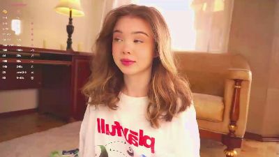 my_eyes_higher webcam model stream image