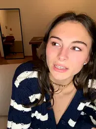 SophiiaStarr webcam model stream image