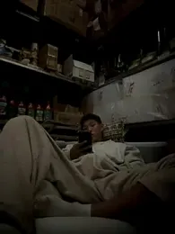 linh21107 webcam stripchat model stream image