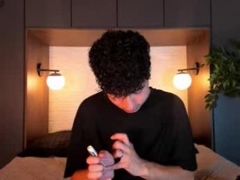 noah_dupont_ webcam model stream image