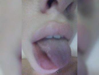 Elza_kom webcam model stream image