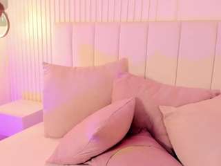 nakyra-bell webcam camsoda model stream image