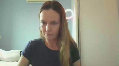 CrazyAnny1 webcam model stream image