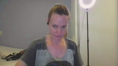 CrazyAnny1 webcam cam4 model stream image